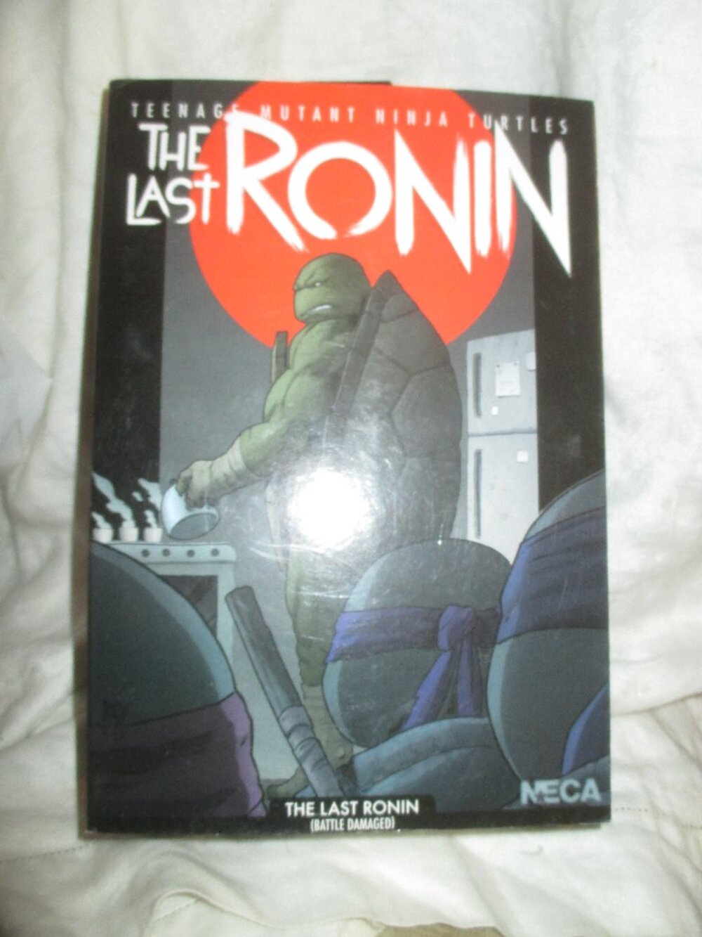 NECA Teenage Mutant Ninja Turtles The Last Ronin Battle Damaged 7" Action Figure